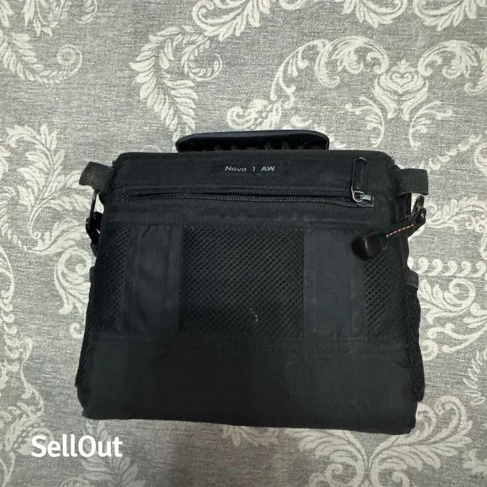 Lowepro nova aw